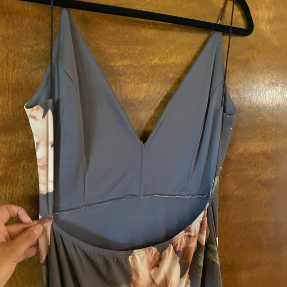 Woman dress size L has never been worn - Picture 4 of 7